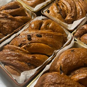 Cinnamon Raisin Bread with a Twist (4 loaves case)