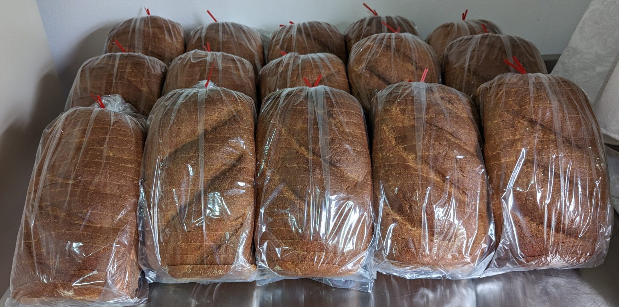 Whole Wheat Sliced Sandwich Bread - Image 2